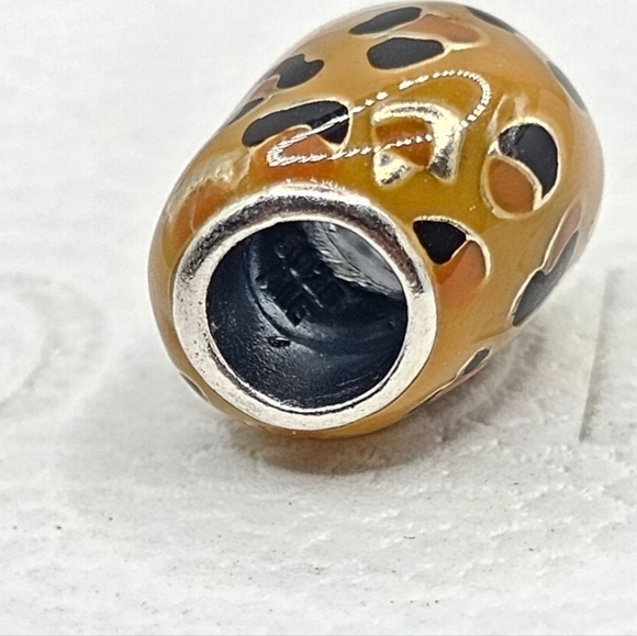 ❤️ Authentic Pandora SPOTTED HEART CHARM - Picture 3 of 6